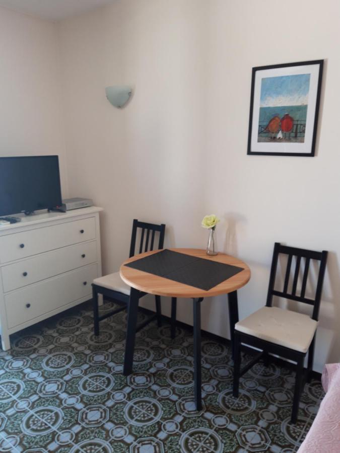 Apartments Marta Рогозница Екстериор снимка