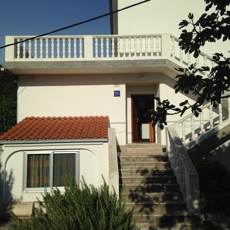 Apartments Marta Рогозница Екстериор снимка